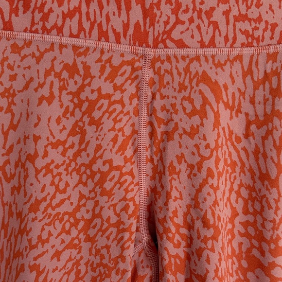Athleta Salutation Stash Pocket 7/8 Tight - Picture 5 of 8